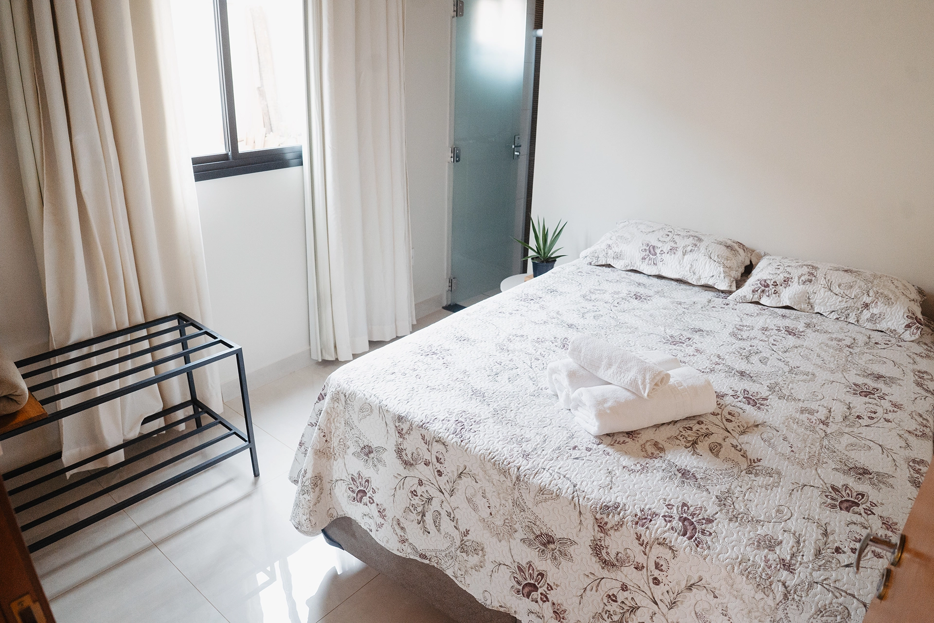 Suite 2